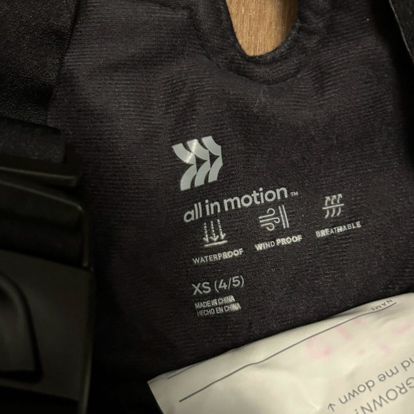 All In Motion Snowsuit❄️ - Picture 5 of 8